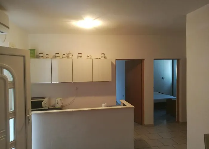 Apartamento With Parking Space Nin, Zadar - 13594
